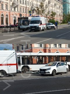 Столкновение автобуса и легковушки в центре Мурманска
